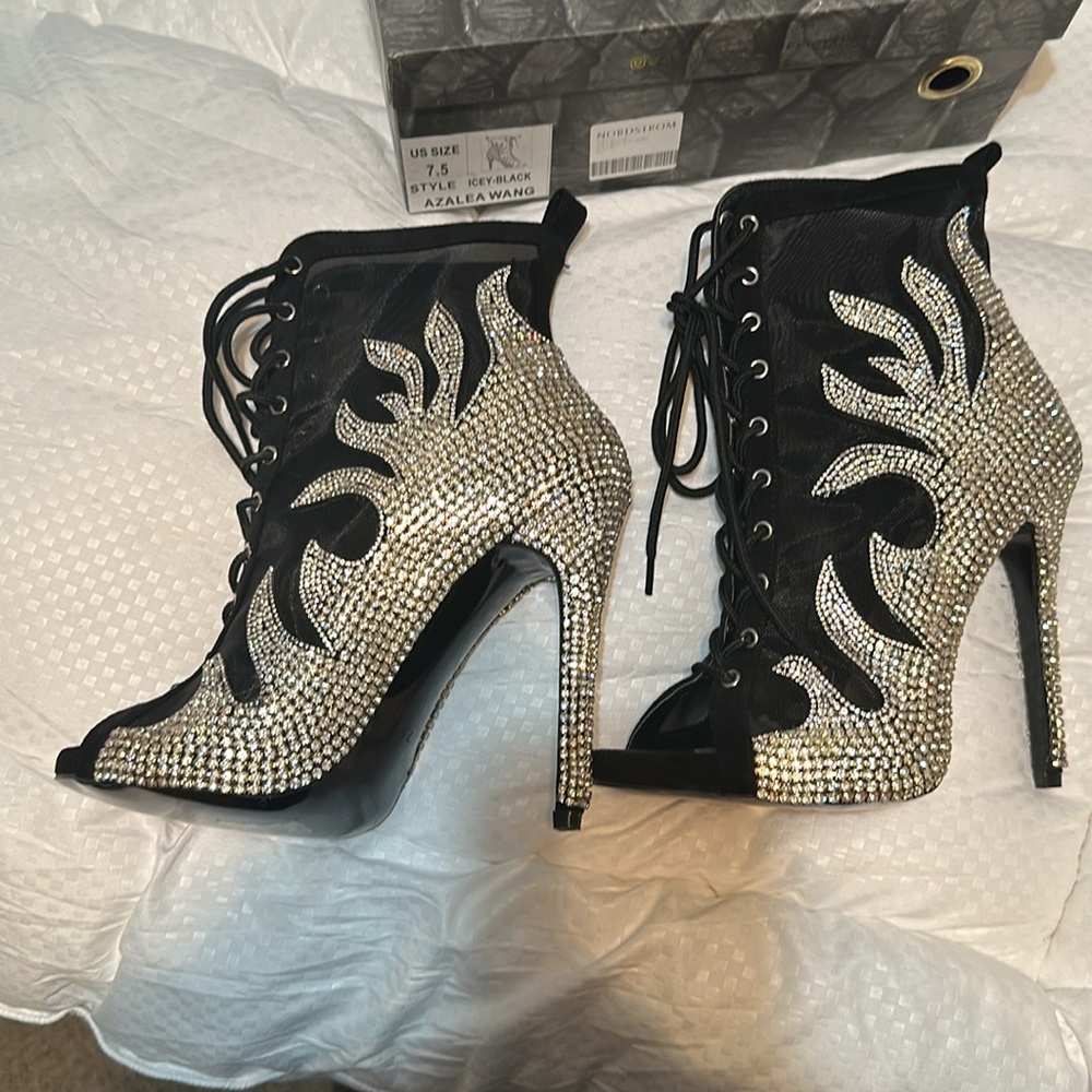 NWT Azalea Wang mesh booties with rhinestones crystals style Ivey-Black - Picture 2 of 3